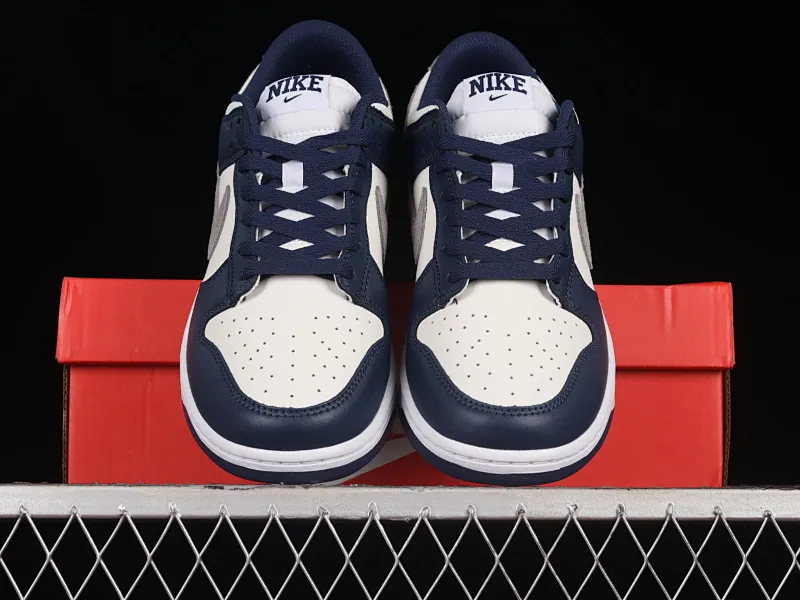 All categories Nk SB Dunk series Nk SB Dunk Low low-top sneakers Nk Dunk Low "Midnight Navy" blue and white SB low-top sports and leisure sneakers FD9749-400